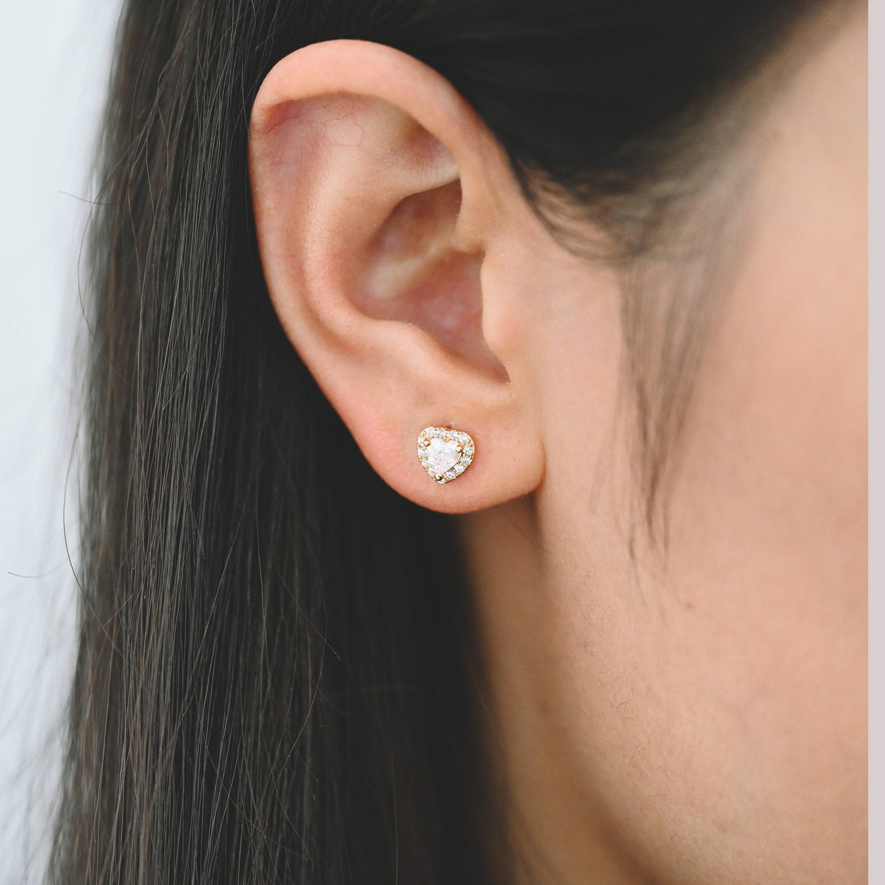 4pcs CZ Pave Heart Ear Posts, Gold Plated Brass Stud Earrings, Jewelry Findings, Wholesale Supplies (GB-3115-C)